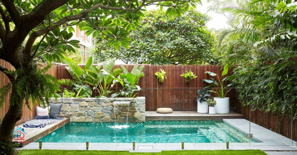 Backyard pool landscaping ideas